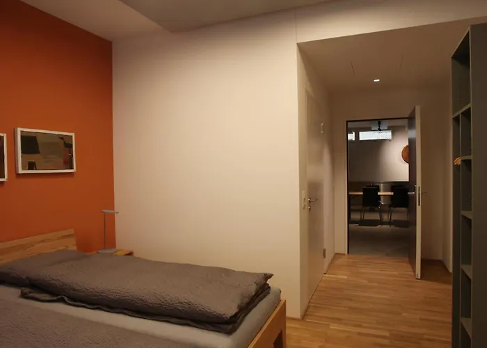 Holzlager Bed & Breakfast Zurich